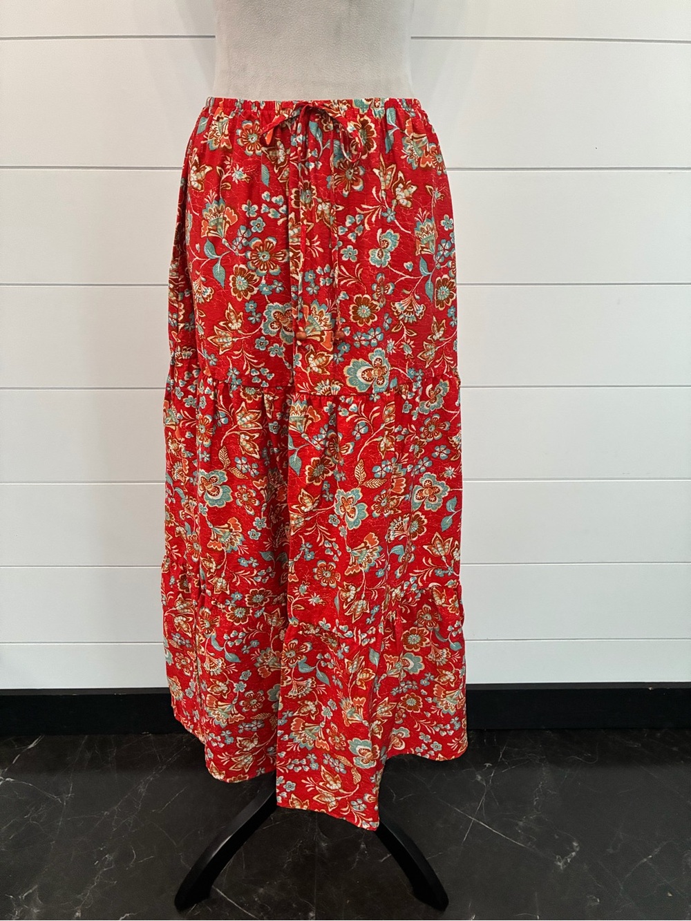Sienna Sky Red Floral Tiered Maxi Skirt with Teal Accents Sz M NWOT/0331